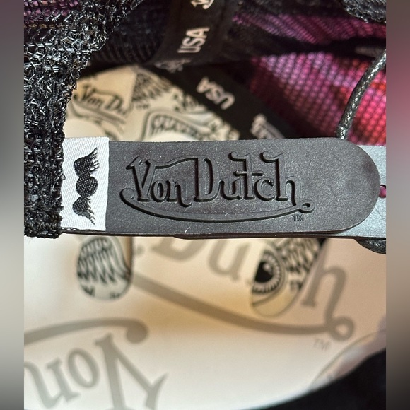 Von Dutch Animal Print Trucker Hat - Picture 5 of 12